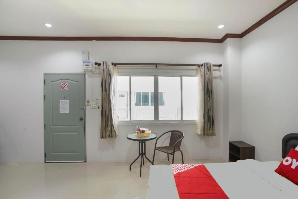 Oyo 75394 Sakthong Grand Hotel Chiang Khong Exterior foto