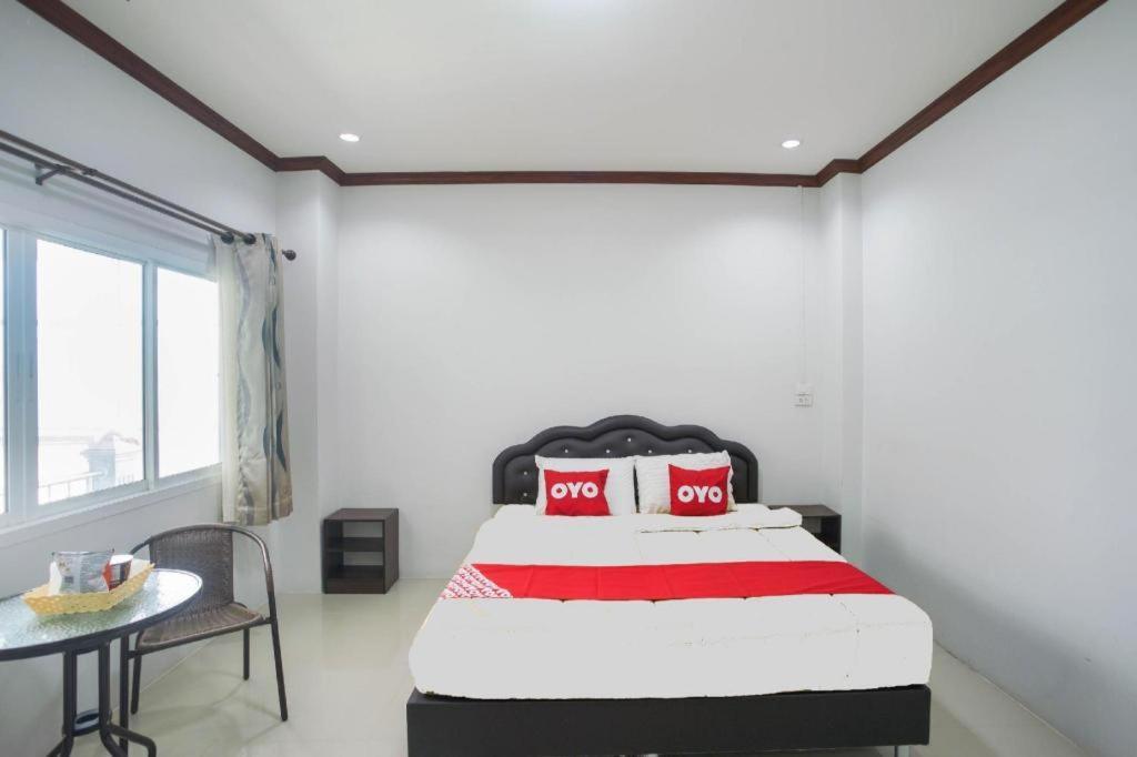 Oyo 75394 Sakthong Grand Hotel Chiang Khong Exterior foto