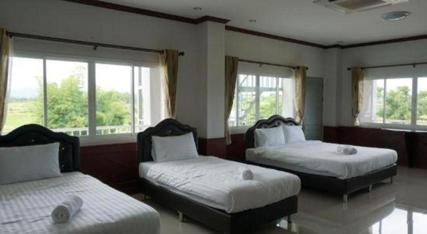 Oyo 75394 Sakthong Grand Hotel Chiang Khong Exterior foto