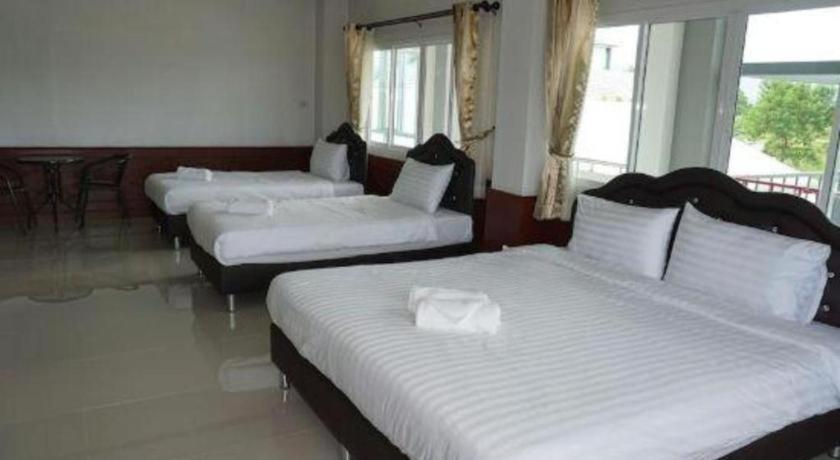 Oyo 75394 Sakthong Grand Hotel Chiang Khong Exterior foto