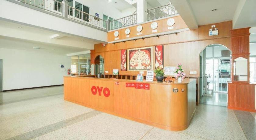 Oyo 75394 Sakthong Grand Hotel Chiang Khong Exterior foto